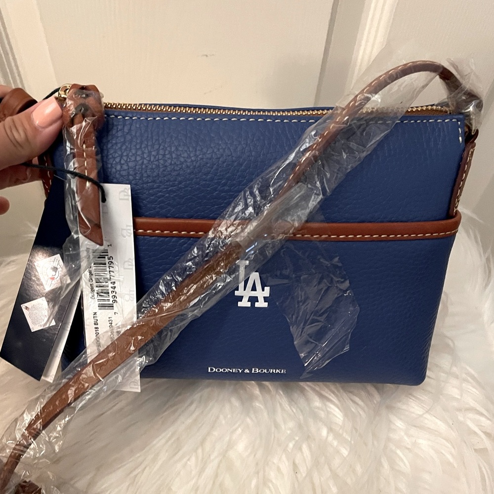 Dooney & Bourke Dodger purse